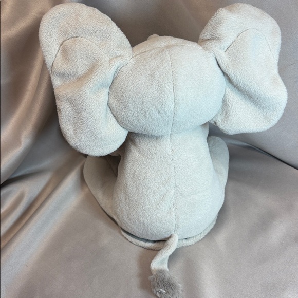 Gund Flappy the Elephant - Picture 8 of 10